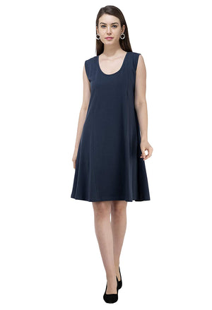 Open image in slideshow, USI Women&#39;s Mid Length Dress Large
